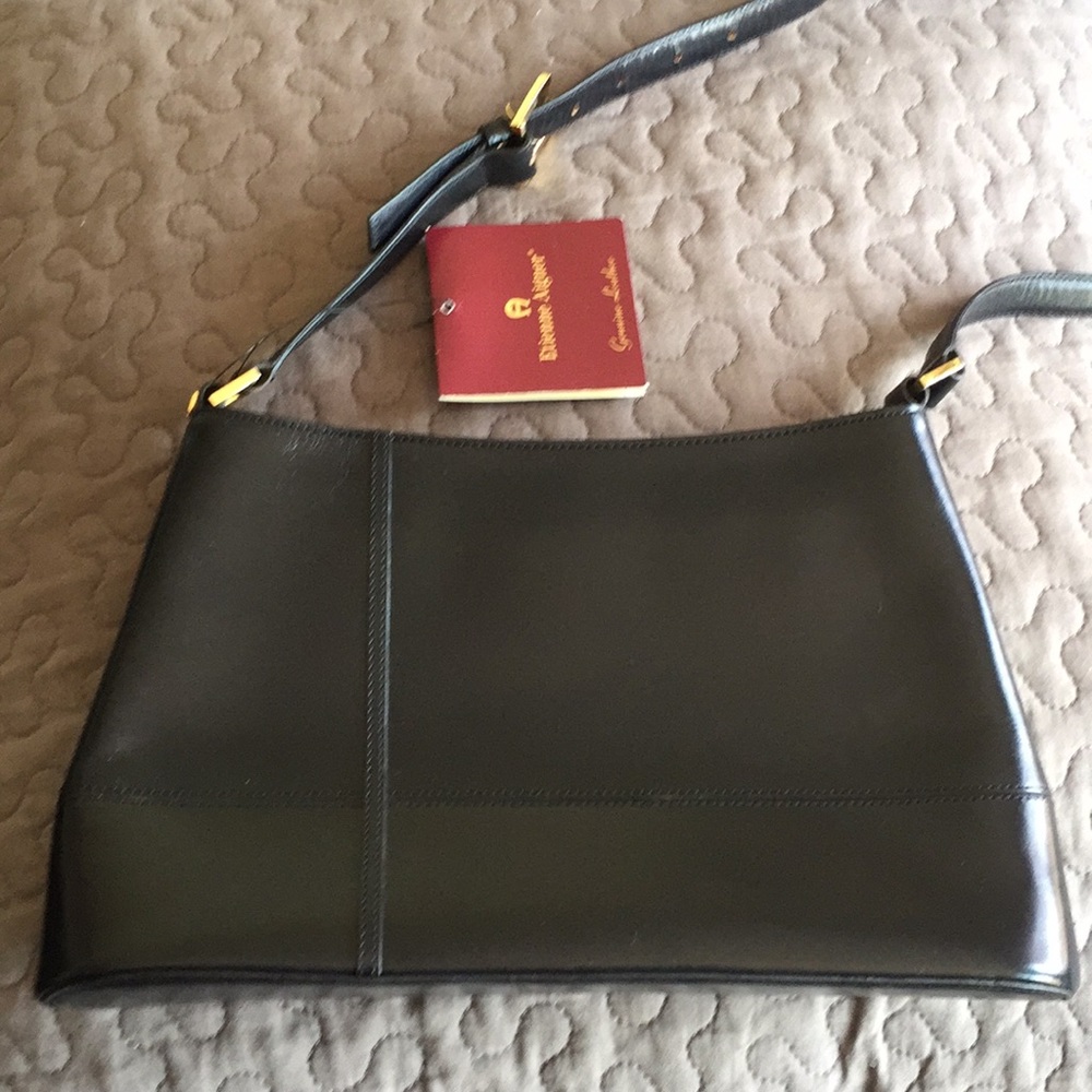 Etienne Aigner Eastport Black Leather Shoulder Bag